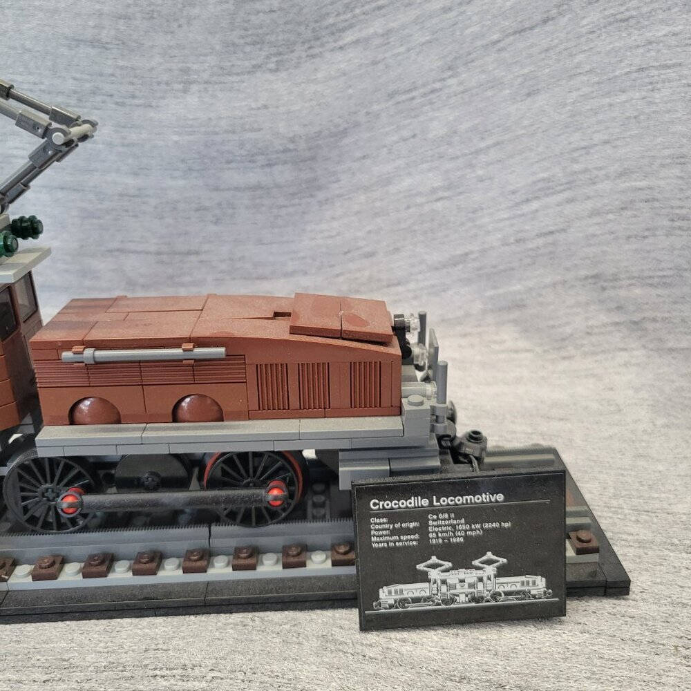 Lego Creator Expert 10277 Crocodile Locomotive - Picture 5 of 16